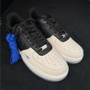 Nike Black and White Men's Sneakers